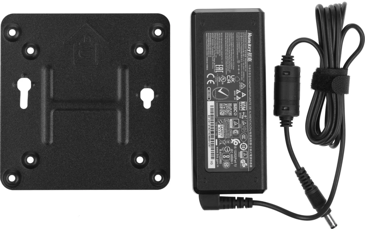 Платформа Intel NUC BXNUC10I3FNKN1, Core i3 10110U, без кабеля питания